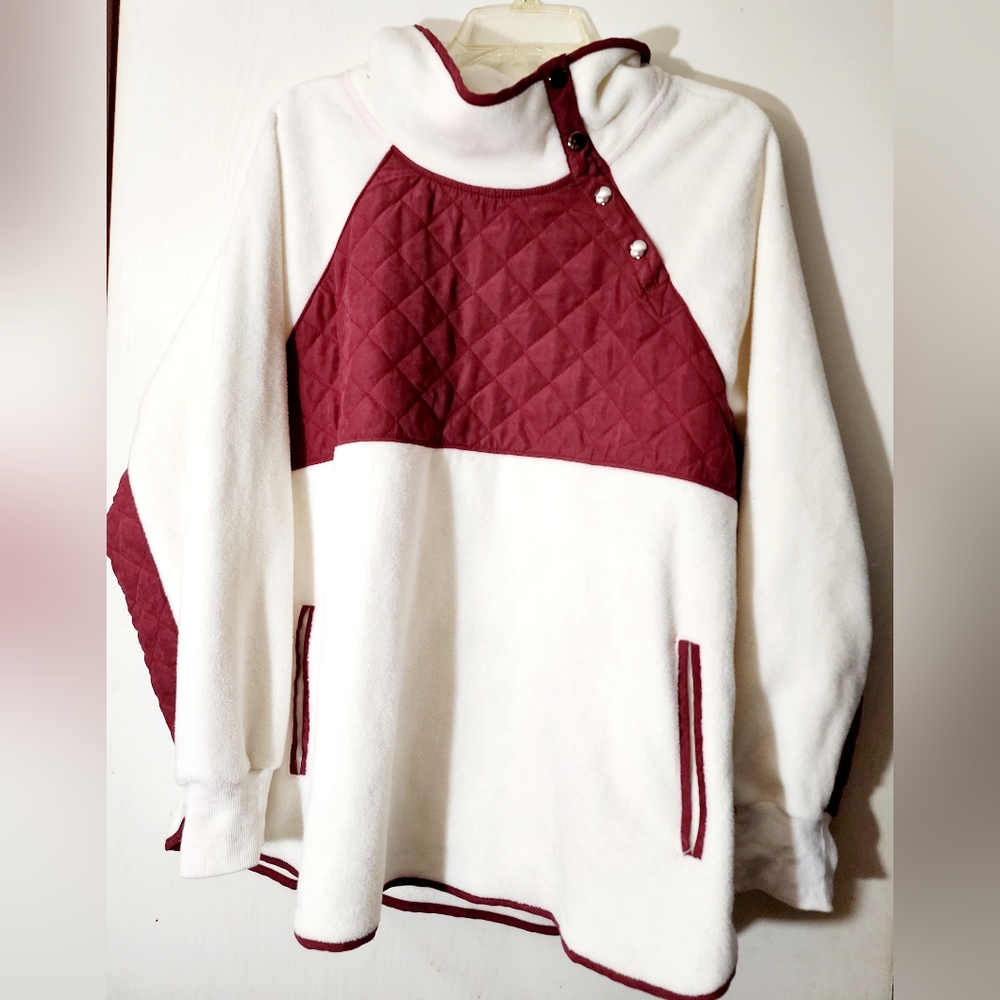 Vanilla Bay. White and burgundy hoodie. Size 2XL.